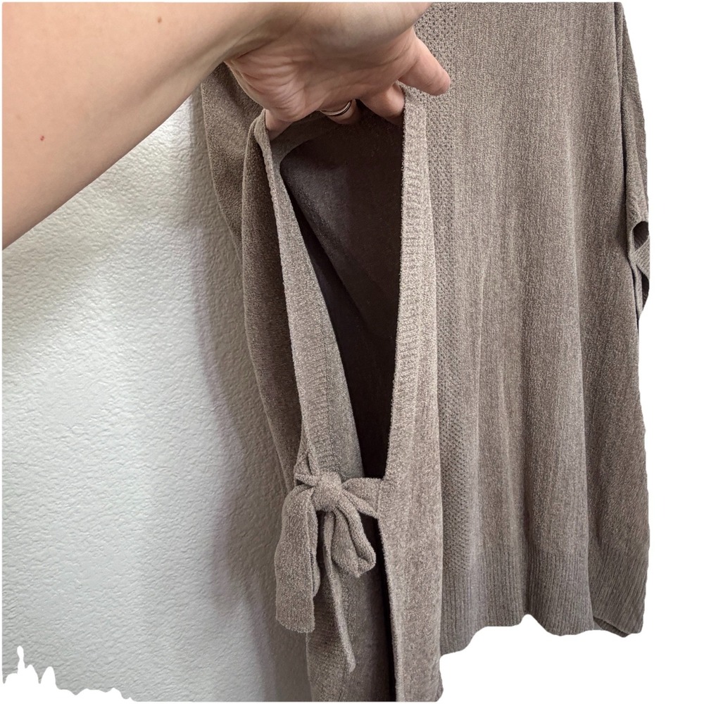 Barefoot Dreams Sweater Womens Medium Cozy Chic Ultra Life Knit Poncho Hi Low - Picture 9 of 11